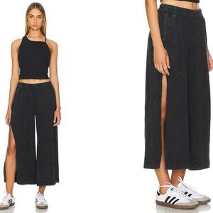 FP MOVEMENT Hot Shot Slit Wide Leg Pants in black (XS)